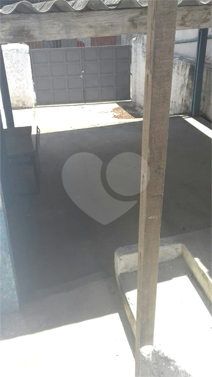 Ótima casa com duas frentes, totalmente comercial, 4 vagas!  