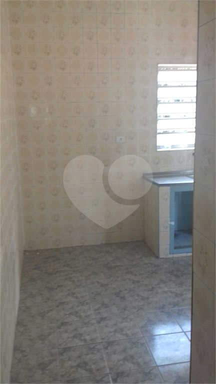 Ótima casa com duas frentes, totalmente comercial, 4 vagas!  