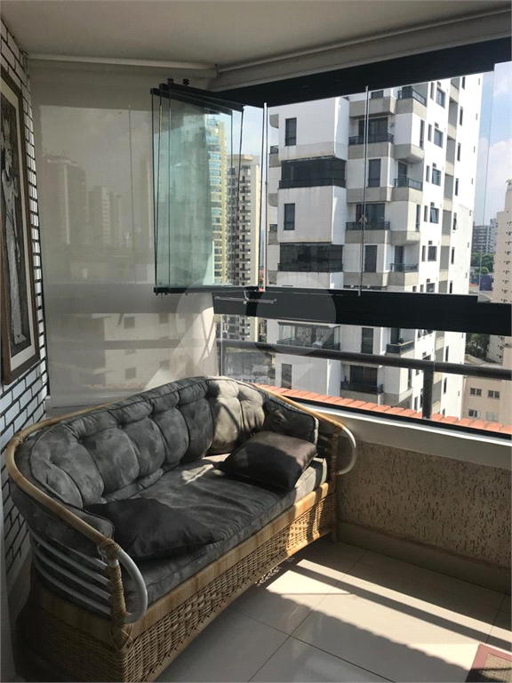 Apartamento amplo bem localizado, no alto de Santana, com 4 suítes