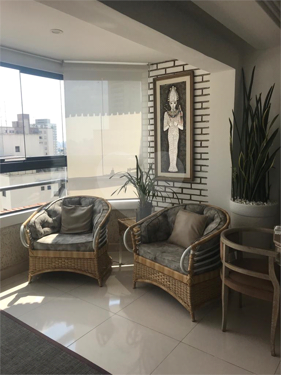 Apartamento amplo bem localizado, no alto de Santana, com 4 suítes