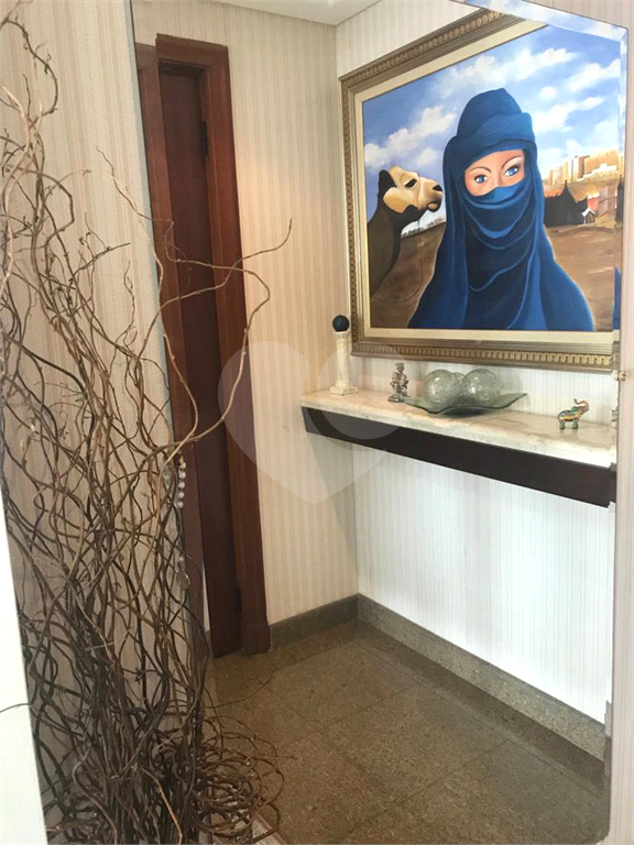 Apartamento amplo bem localizado, no alto de Santana, com 4 suítes
