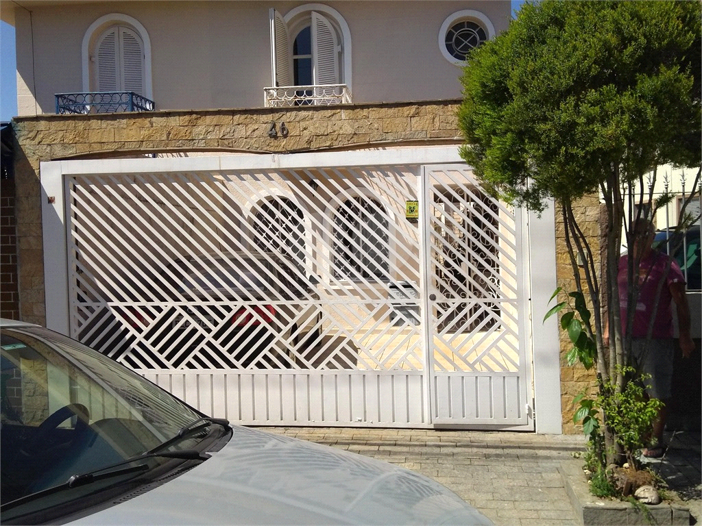 SOBRADO em VILA ESTER (ZONA NORTE)