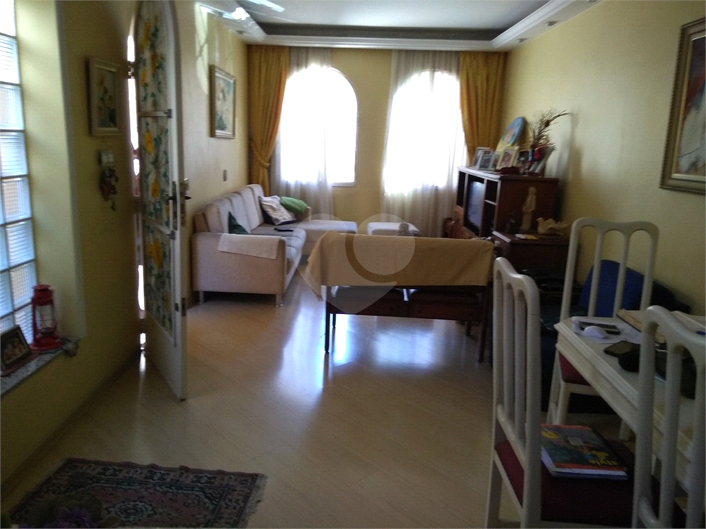 SOBRADO em VILA ESTER (ZONA NORTE)