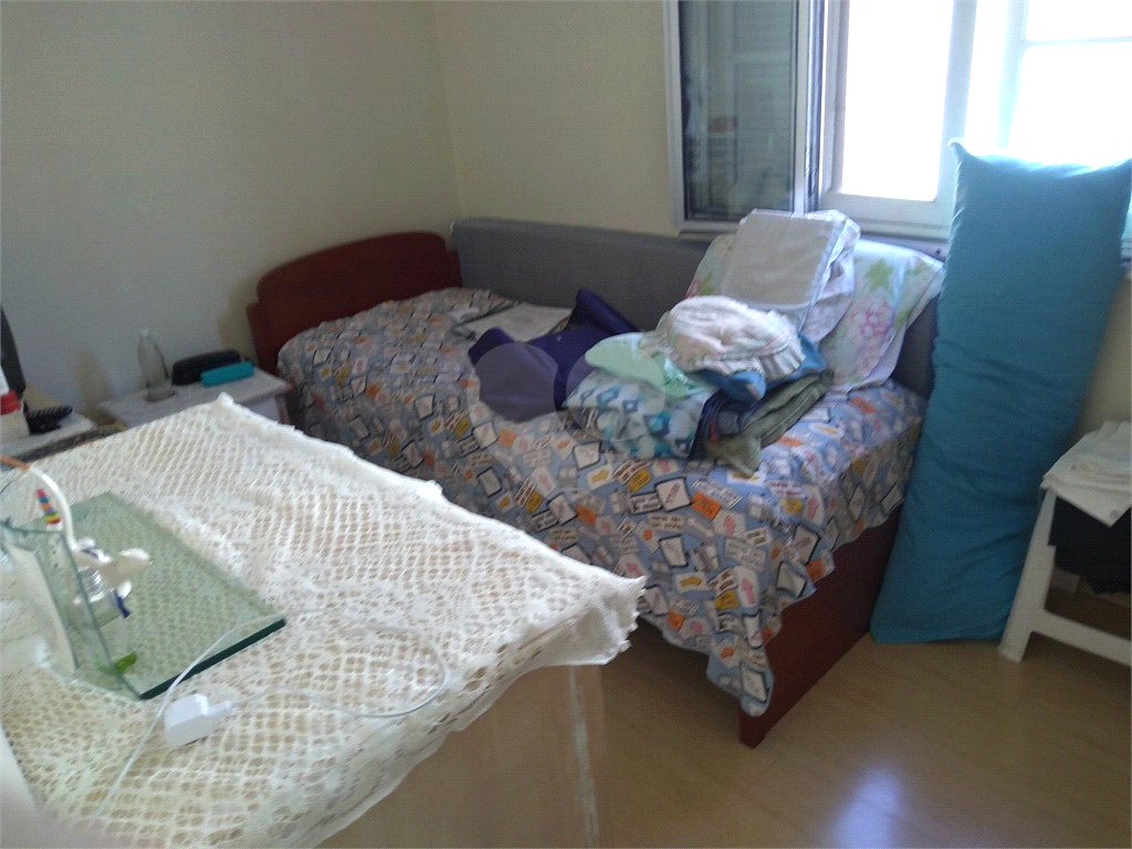 SOBRADO em VILA ESTER (ZONA NORTE)