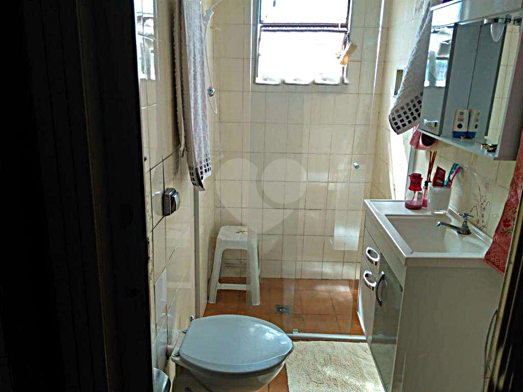 Sobrado bem localizado no bairro Vila Nova Cachoeirinha. 