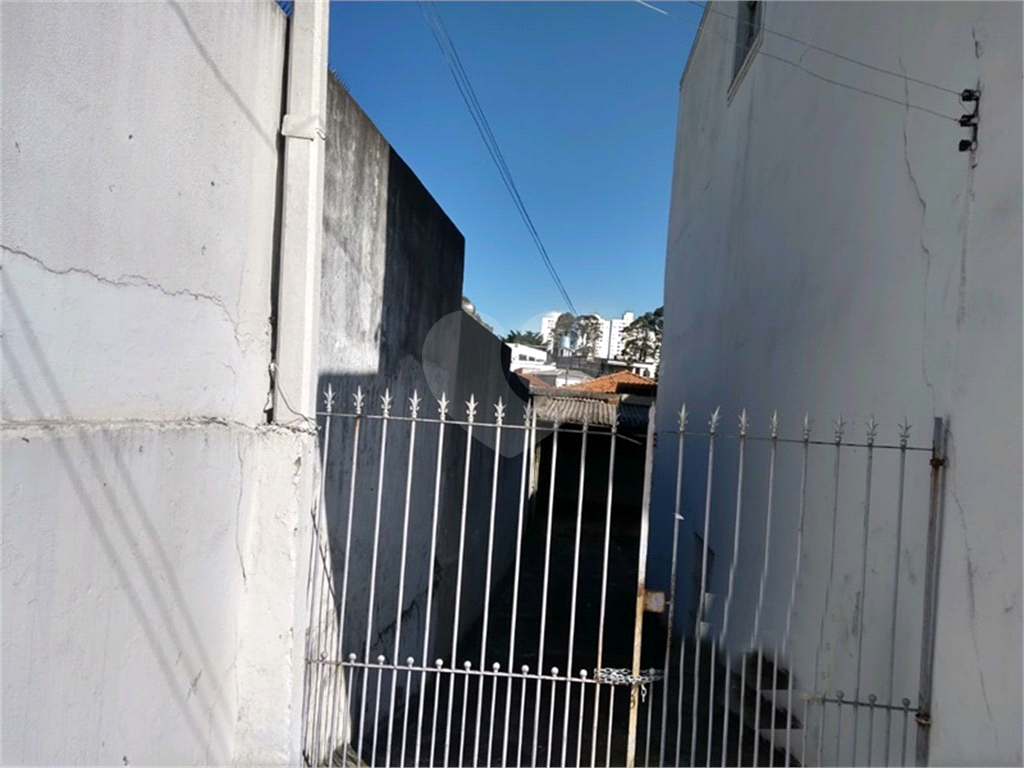 Imóvel comercial e residencial no bairro do Tremembé. Grande fluxo tanto de veículos como pedestres