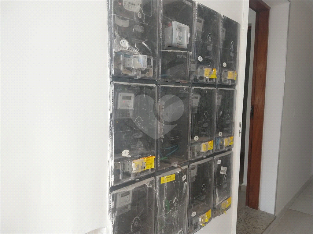 Imóvel comercial e residencial no bairro do Tremembé. Grande fluxo tanto de veículos como pedestres