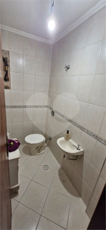 excelente sobrado com 3 suites amplas, sendo a master com banheira de hidromassagem, closet ,com por