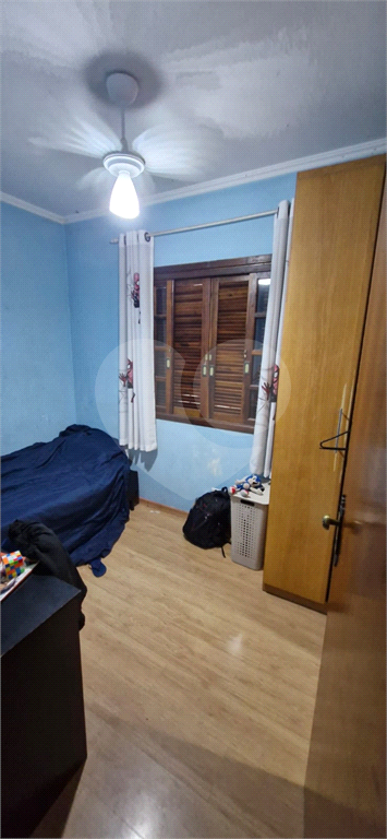 excelente sobrado com 3 suites amplas, sendo a master com banheira de hidromassagem, closet ,com por