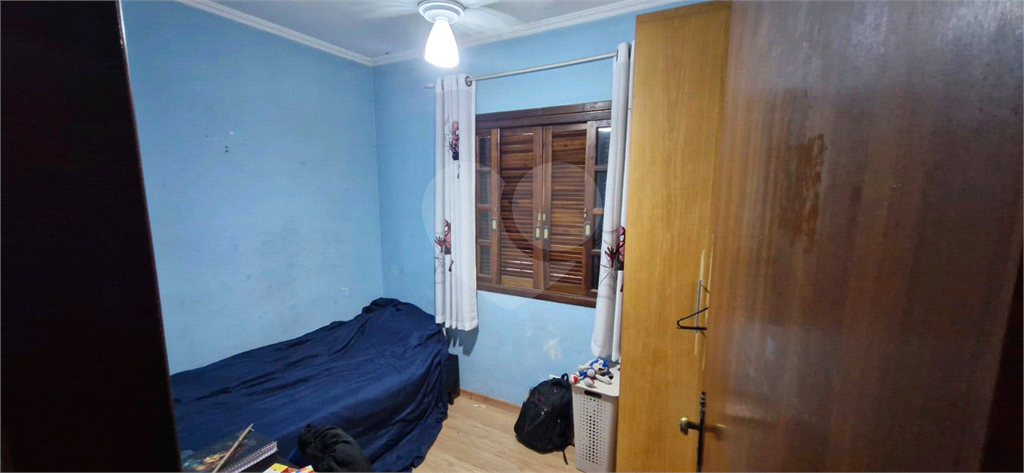 excelente sobrado com 3 suites amplas, sendo a master com banheira de hidromassagem, closet ,com por