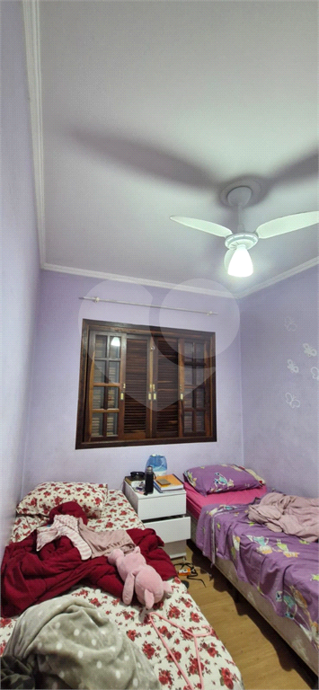 excelente sobrado com 3 suites amplas, sendo a master com banheira de hidromassagem, closet ,com por