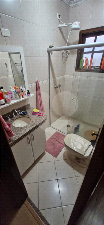 excelente sobrado com 3 suites amplas, sendo a master com banheira de hidromassagem, closet ,com por