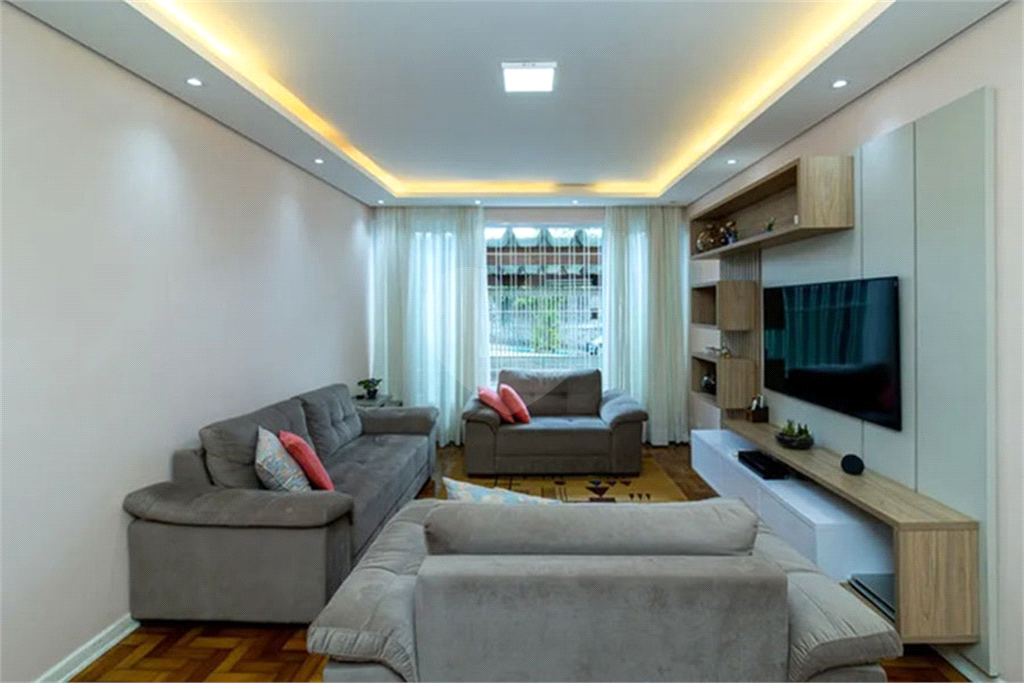 O Seu Sobrado de 3 dormitórios (1 Suíte) no Parque São Domingos: Porteira Fechada!