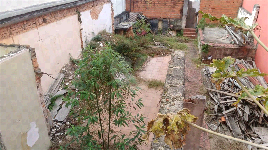 Terreno à venda no Parque Mandaqui.