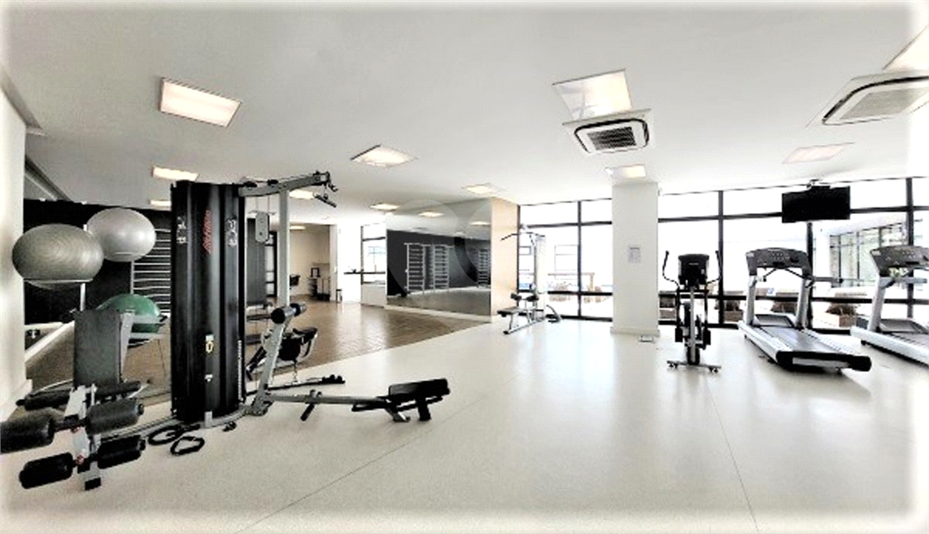 APARTAMENTO em PINHEIROS