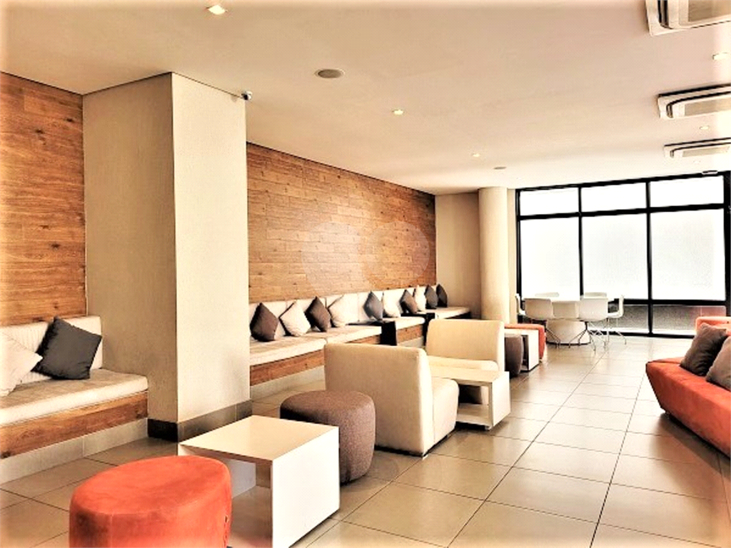 APARTAMENTO em PINHEIROS