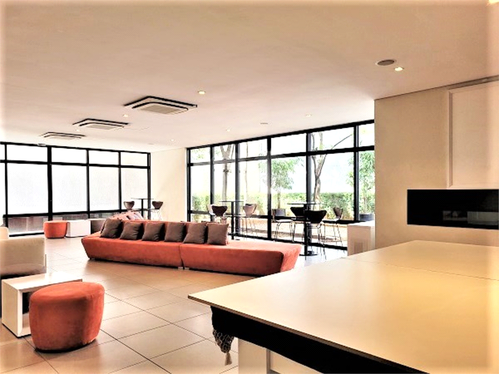 APARTAMENTO em PINHEIROS