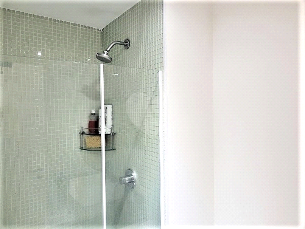 APARTAMENTO em PINHEIROS