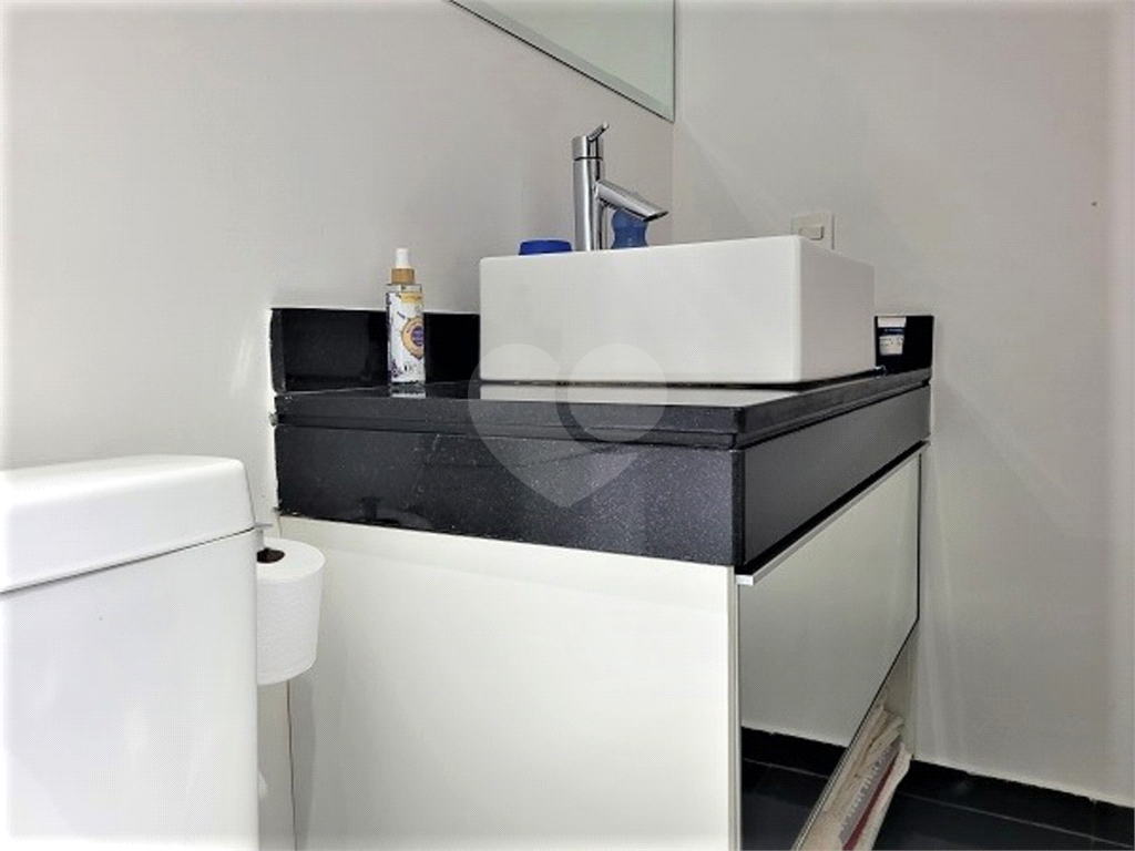 APARTAMENTO em PINHEIROS