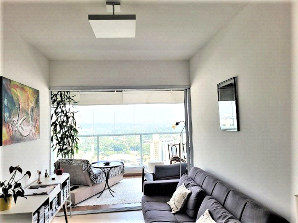APARTAMENTO em PINHEIROS