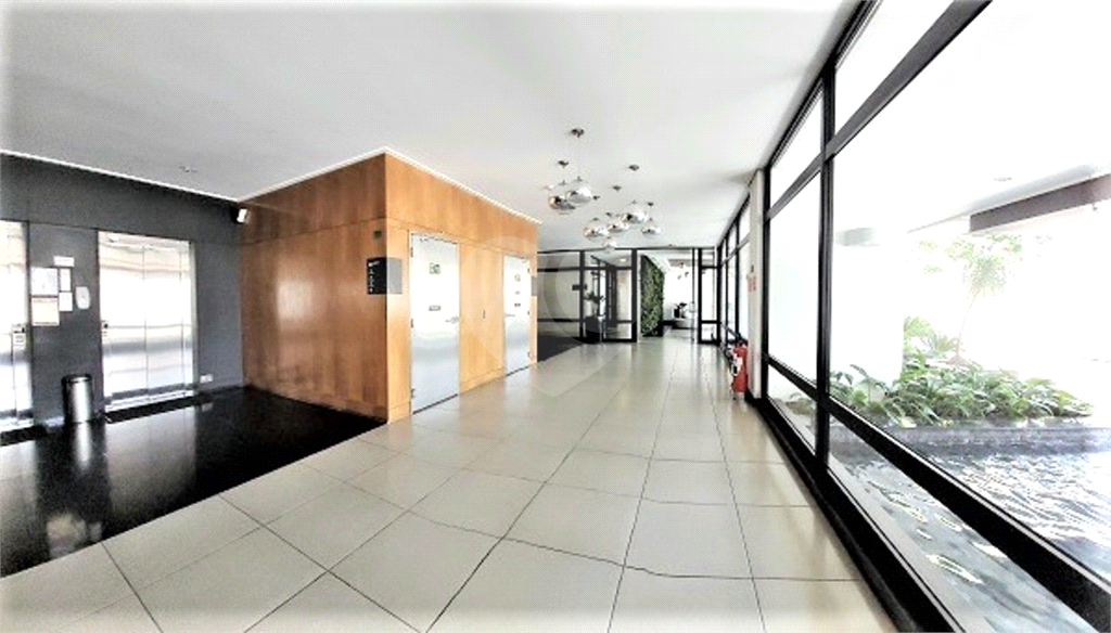 APARTAMENTO em PINHEIROS