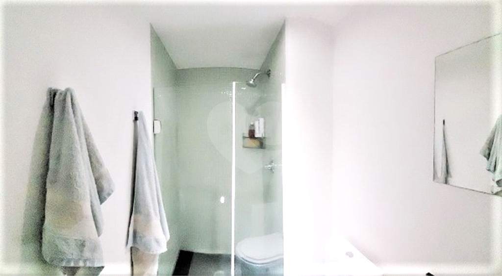 APARTAMENTO em PINHEIROS