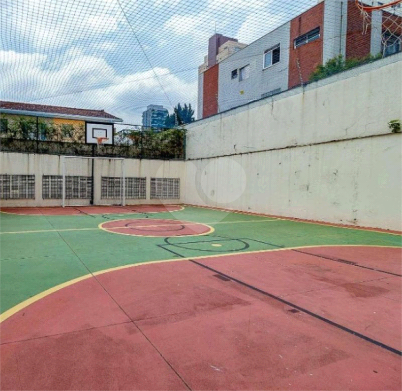 APARTAMENTO em VILA OLÍMPIA