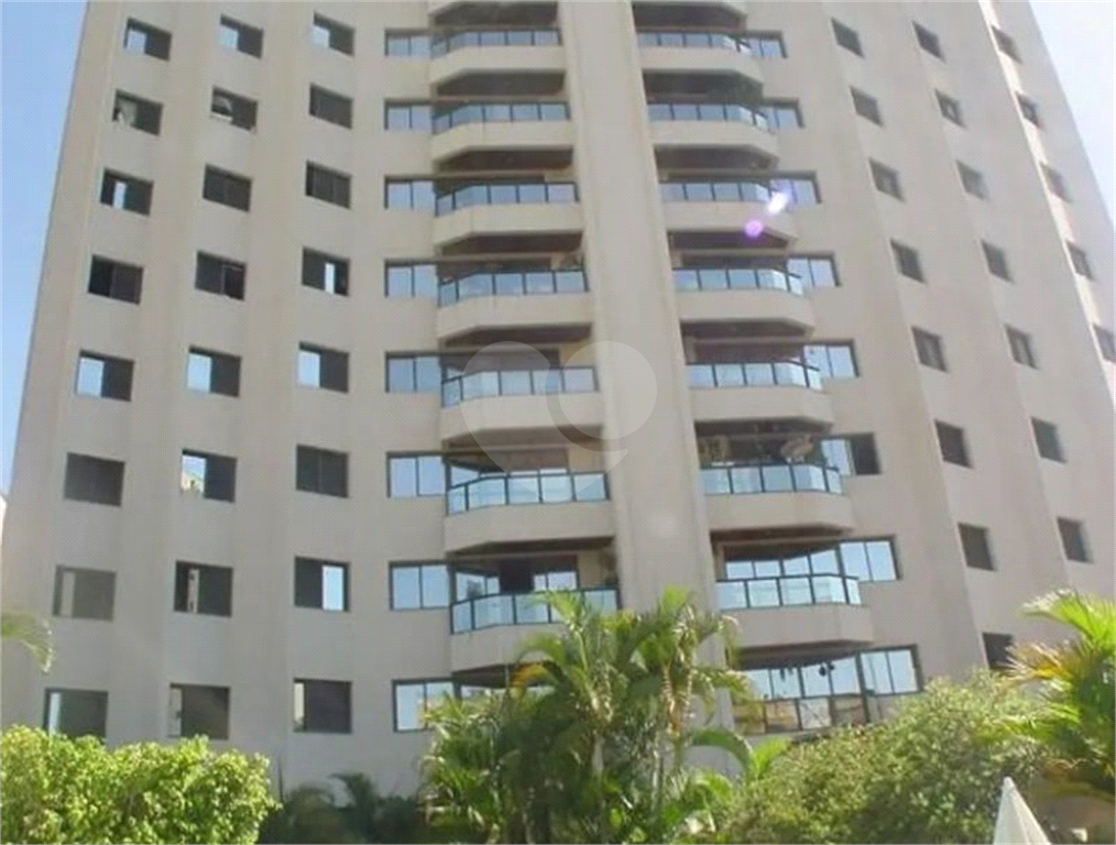 APARTAMENTO em VILA OLÍMPIA