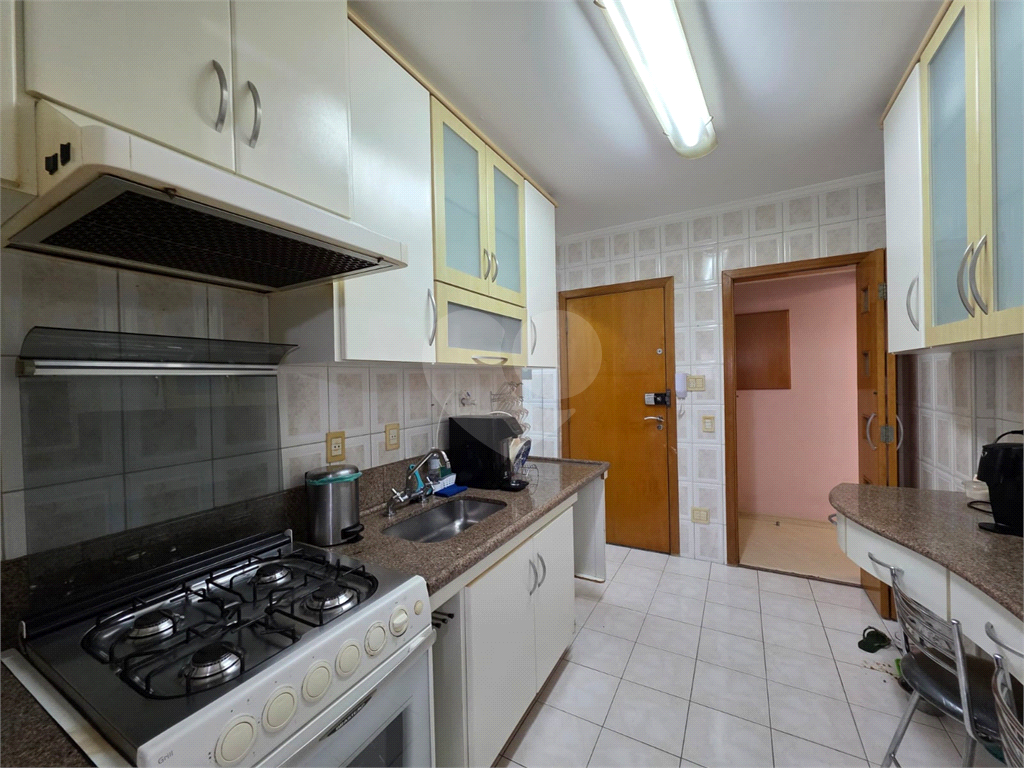 Apartamento Santa Teresinha / 02 Dormitórios