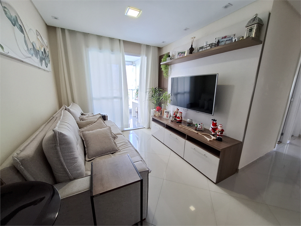 Apartamento à venda com 3 quartos, 71m² - Foto 1