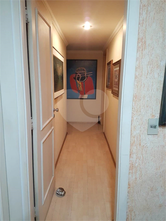 Apartamento com 210m 4 dorm 1 suite 2 banheiros e 2 vagas de garagem perto do metro São Judas 