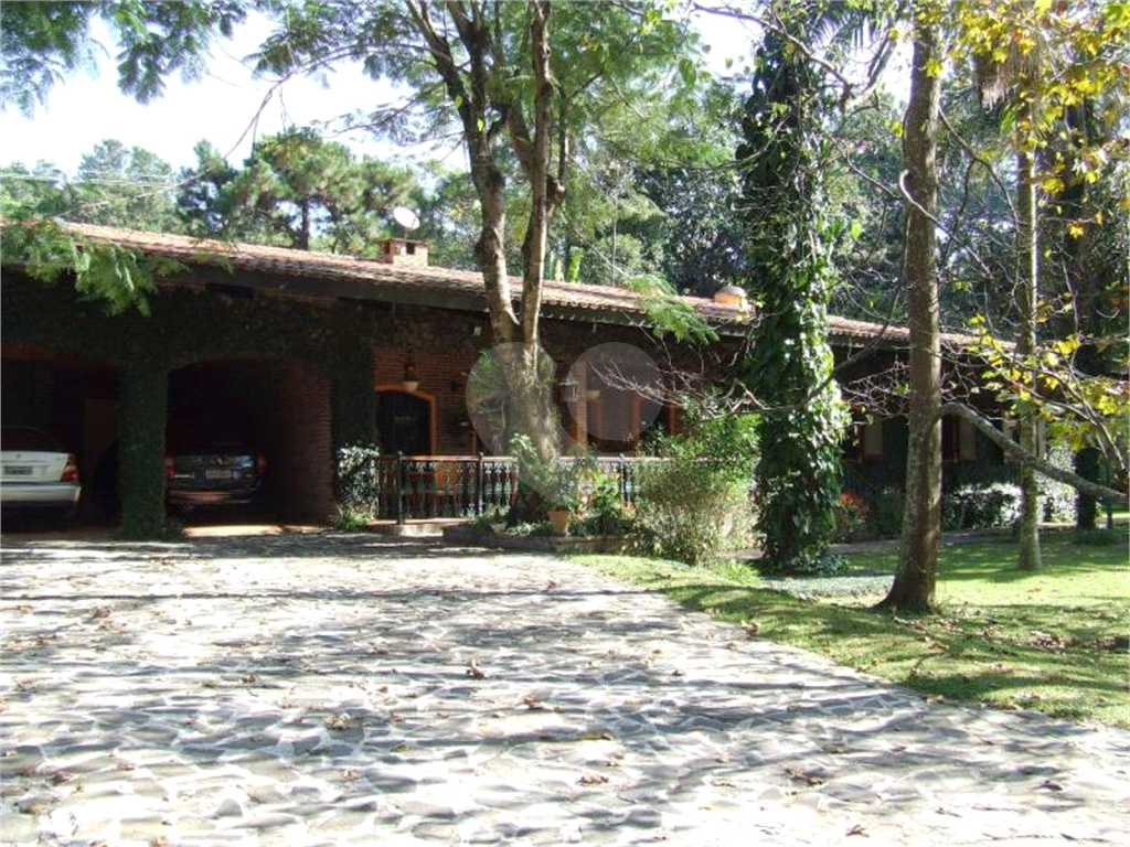 CASA EM CONDOMÍNIO  - 4 DORMS - GRANJA VIANA/ SP