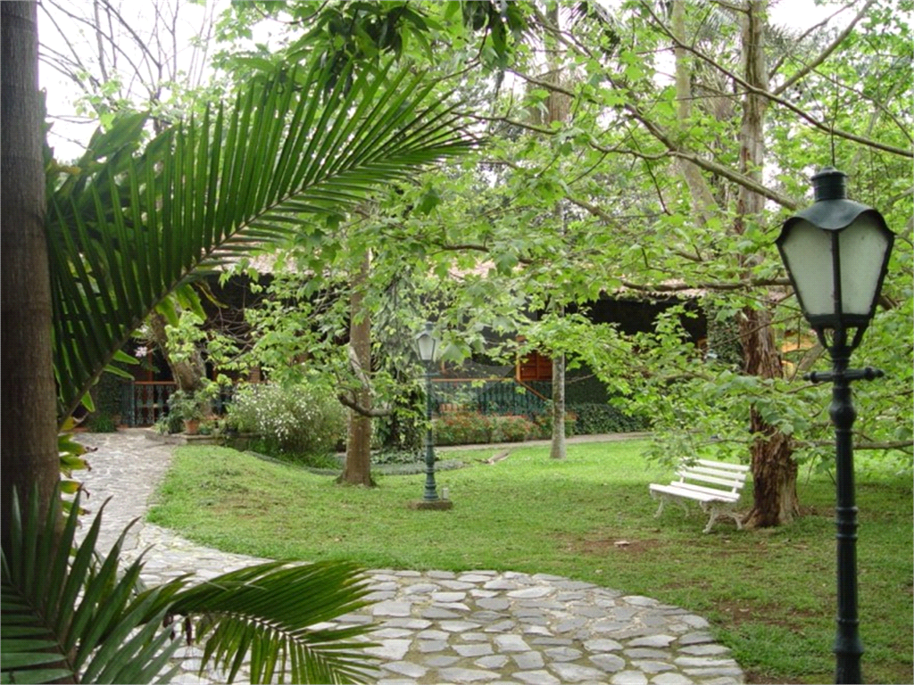 CASA EM CONDOMÍNIO  - 4 DORMS - GRANJA VIANA/ SP