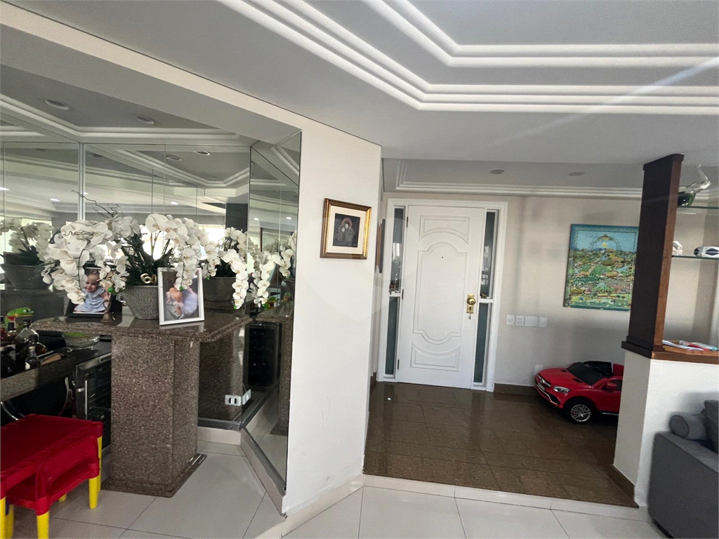 APARTAMENTO em SANTANA