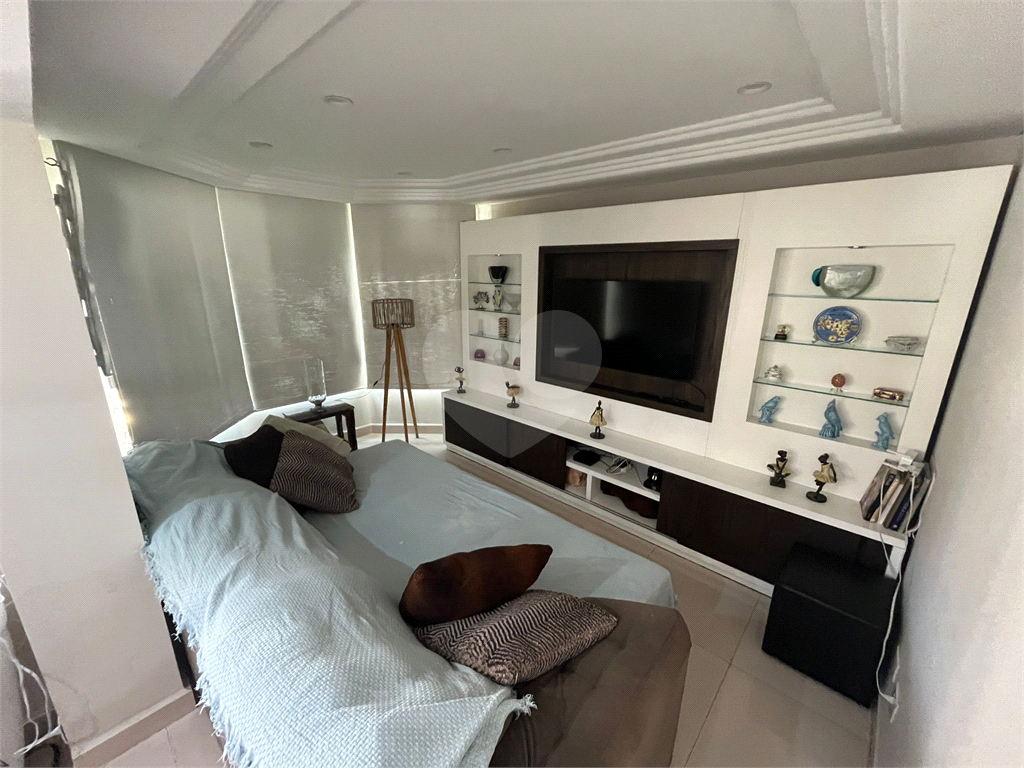 APARTAMENTO em SANTANA