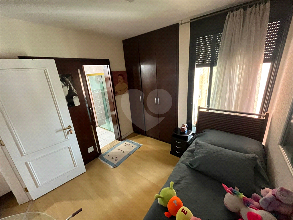 APARTAMENTO em SANTANA