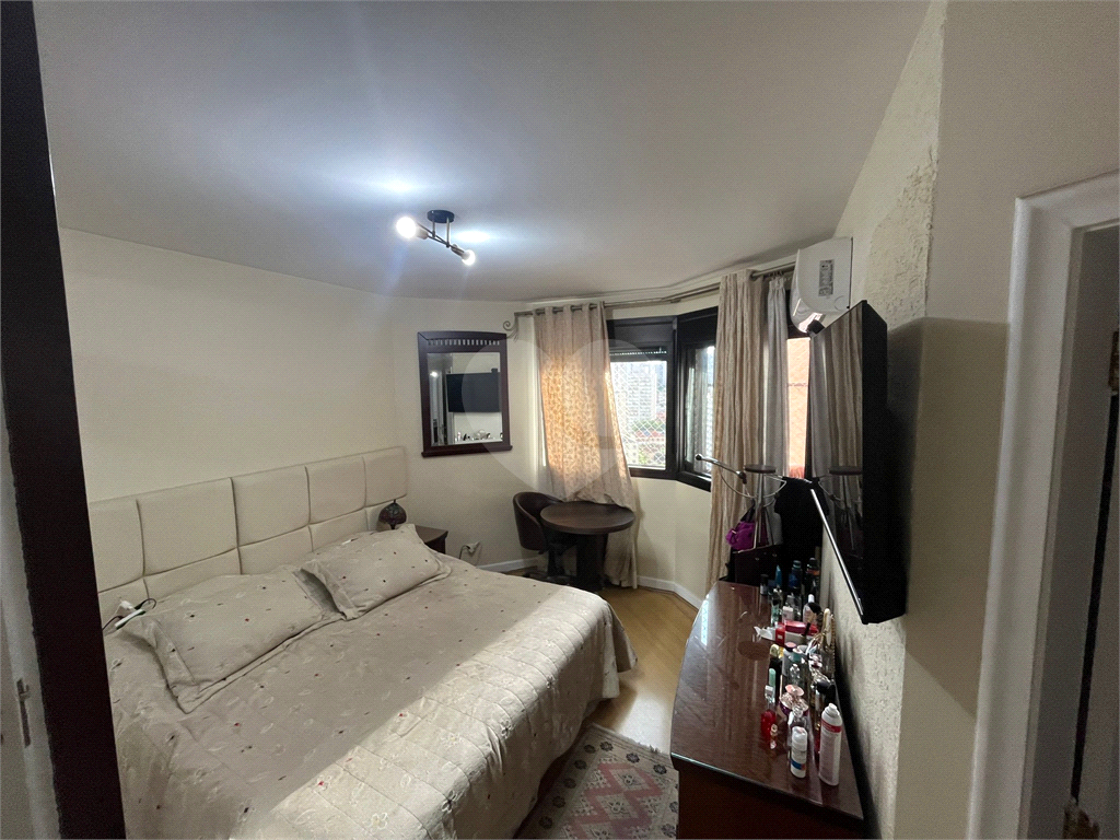 APARTAMENTO em SANTANA