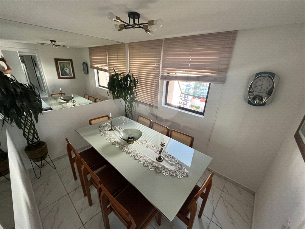 APARTAMENTO em SANTANA