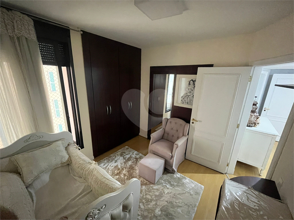 APARTAMENTO em SANTANA