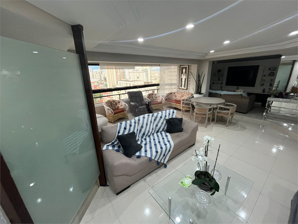 APARTAMENTO em SANTANA