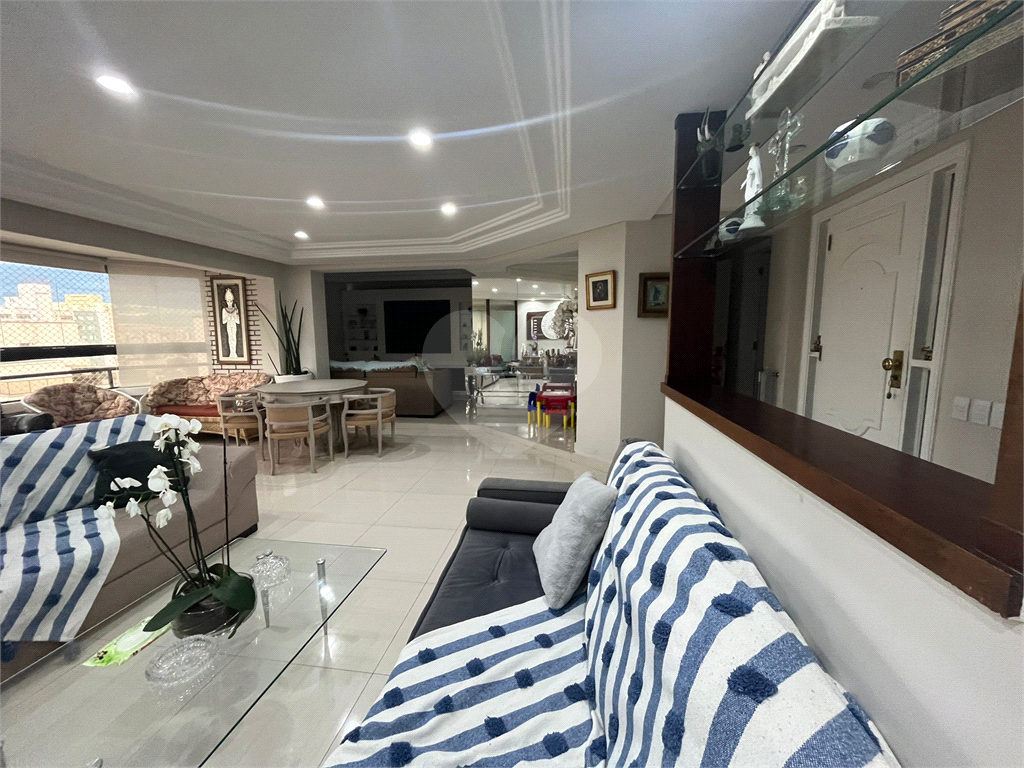 APARTAMENTO em SANTANA