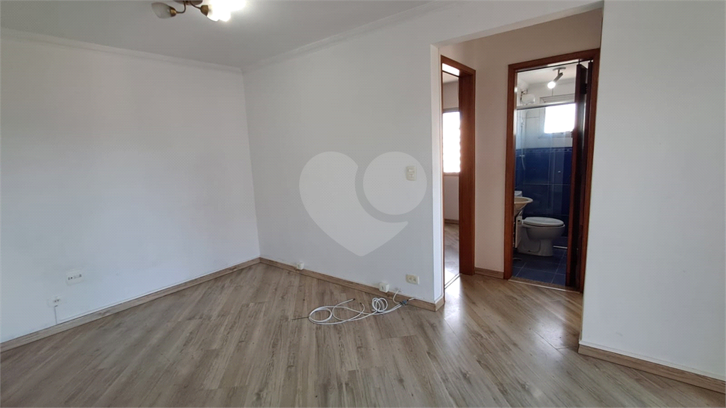 Apartamento à Venda 58m²| 2 Dormitórios| Sala para 2 Ambientes| 1 Vaga| Varanda em Santana
