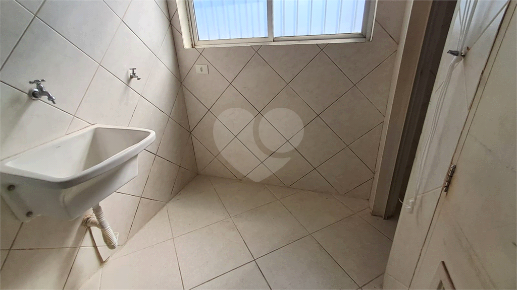 Apartamento à Venda 58m²| 2 Dormitórios| Sala para 2 Ambientes| 1 Vaga| Varanda em Santana