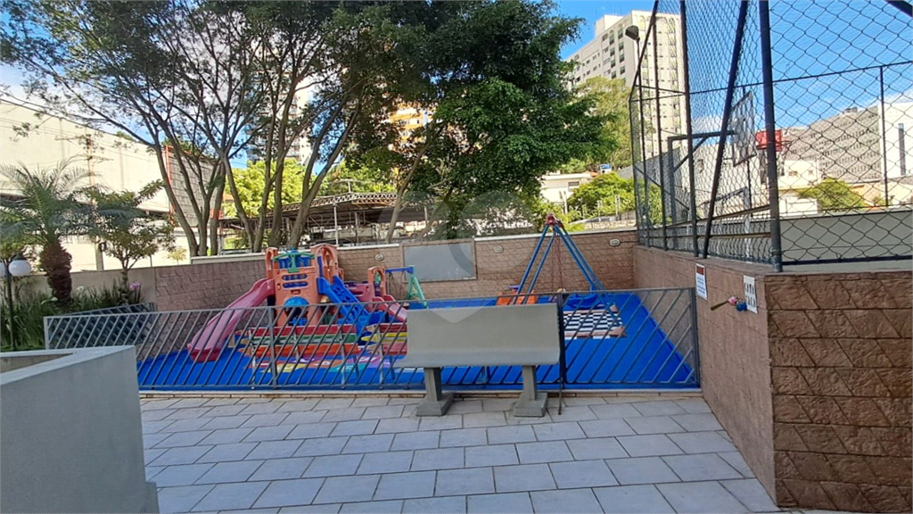 Apartamento à Venda 58m²| 2 Dormitórios| Sala para 2 Ambientes| 1 Vaga| Varanda em Santana