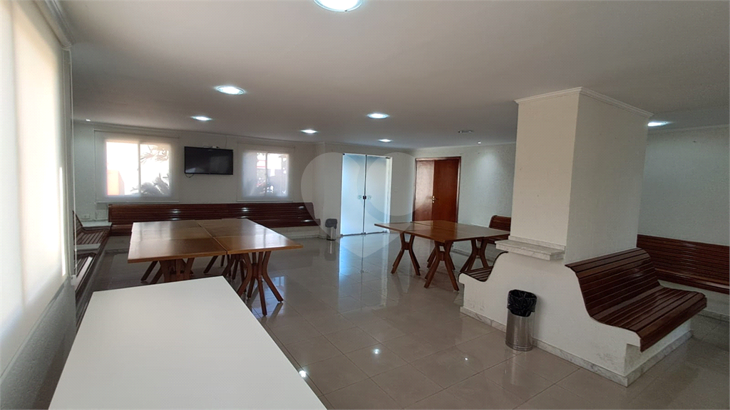 Apartamento à Venda 58m²| 2 Dormitórios| Sala para 2 Ambientes| 1 Vaga| Varanda em Santana