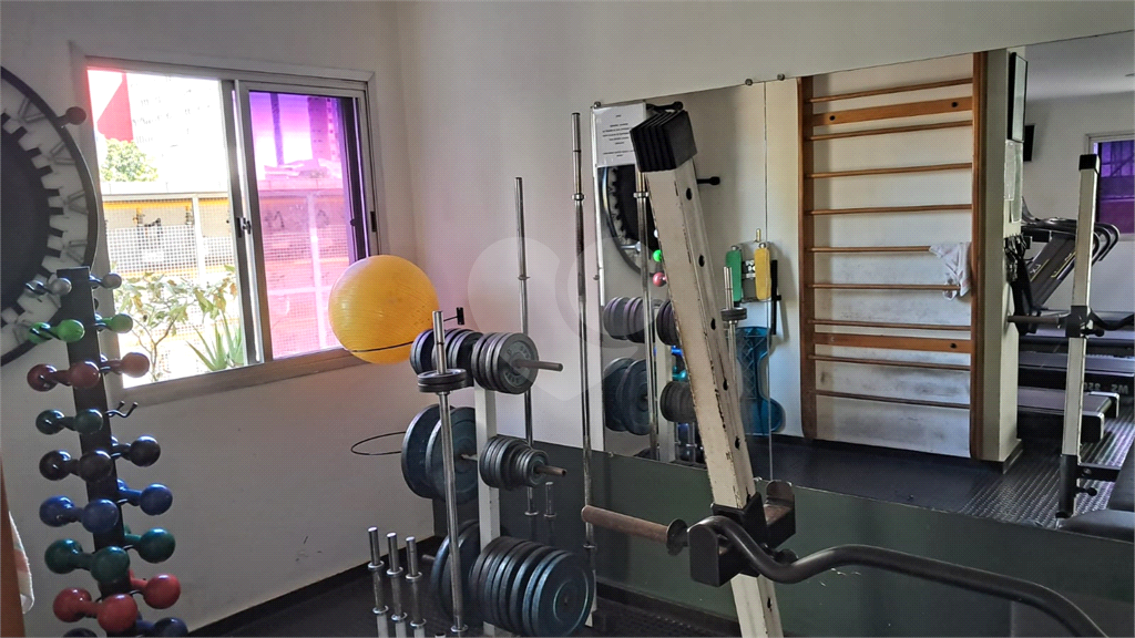 Apartamento à Venda 58m²| 2 Dormitórios| Sala para 2 Ambientes| 1 Vaga| Varanda em Santana