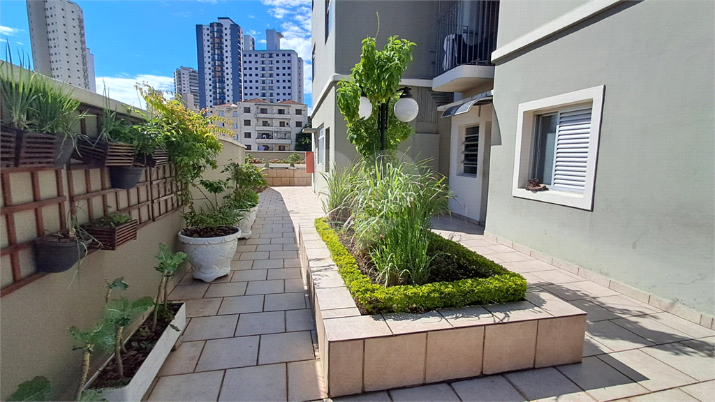 Apartamento à Venda 58m²| 2 Dormitórios| Sala para 2 Ambientes| 1 Vaga| Varanda em Santana
