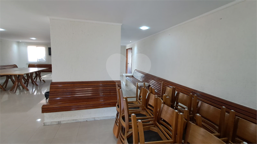 Apartamento à Venda 58m²| 2 Dormitórios| Sala para 2 Ambientes| 1 Vaga| Varanda em Santana