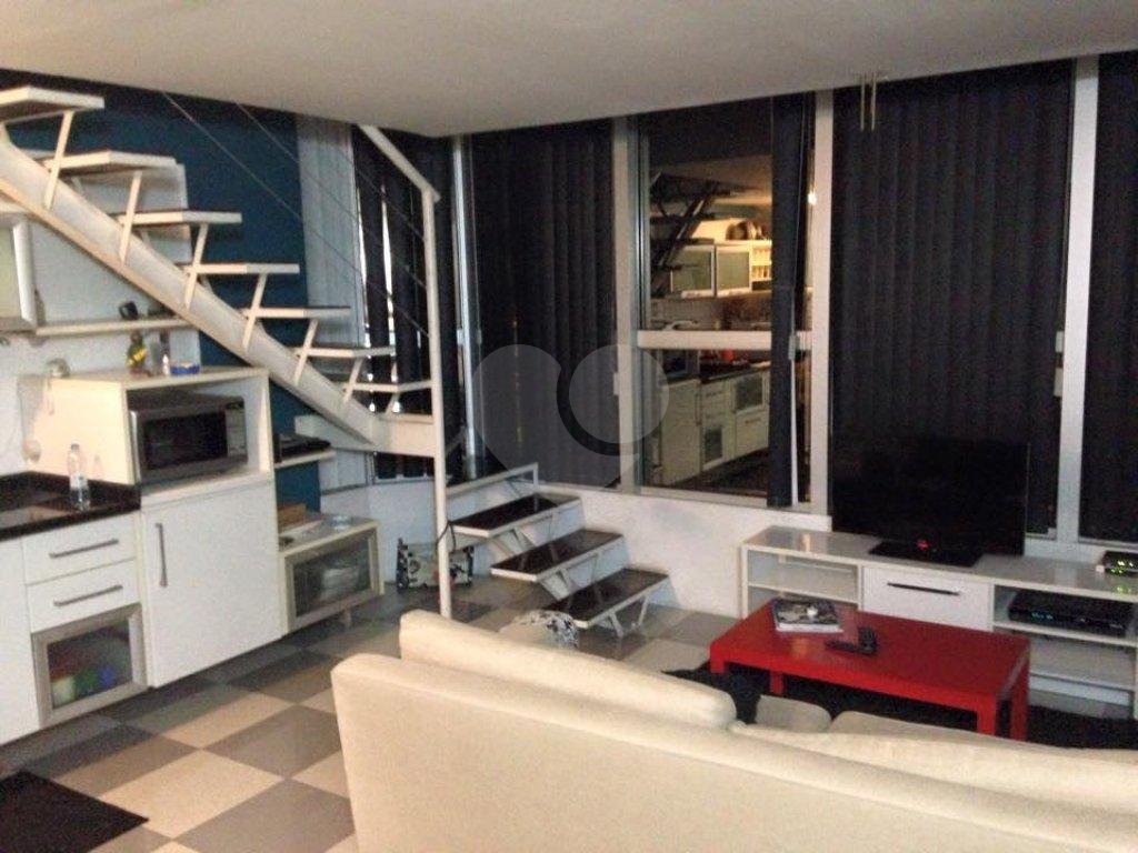 APARTAMENTO em SANTANA
