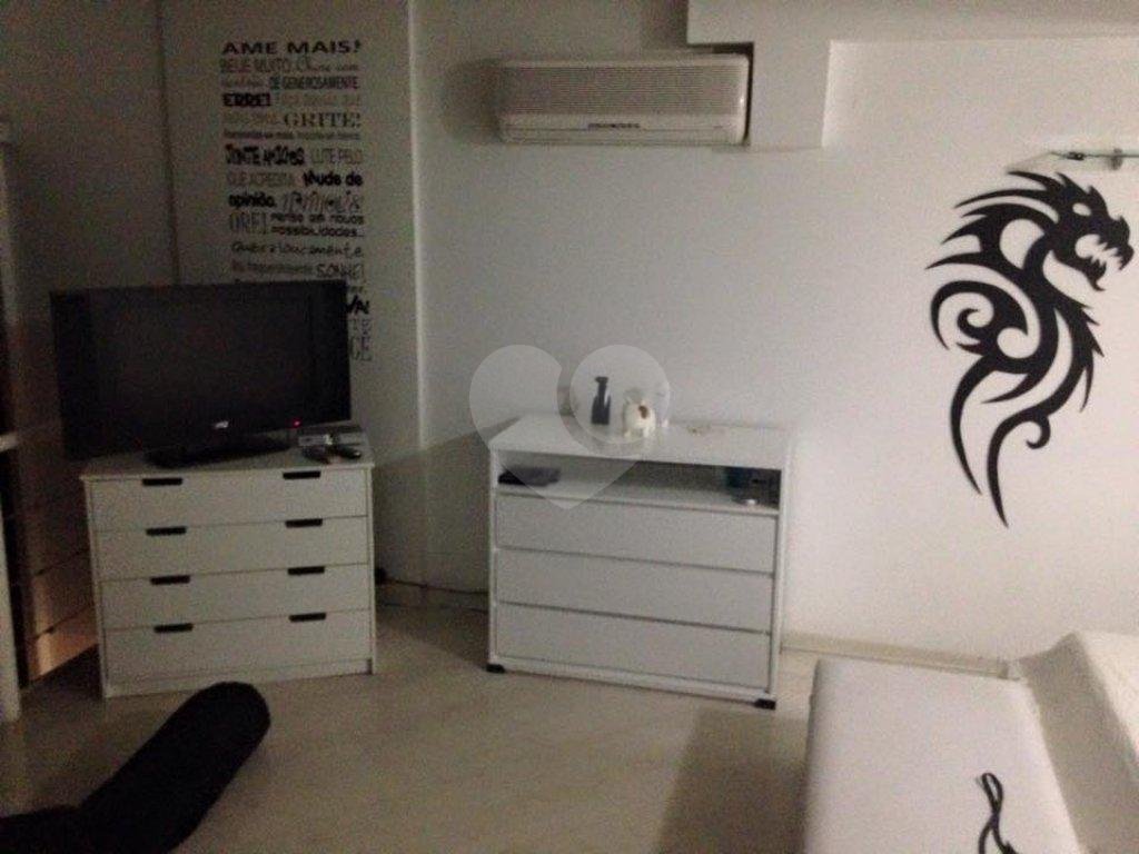 APARTAMENTO em SANTANA